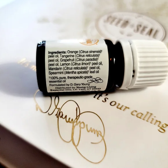 Young Living Essential Oil Citrus Fresh VITALIY Nwt - Picture 5 of 9